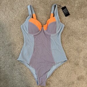 Vetchy Carmel underwire color block one piece Swimsuit